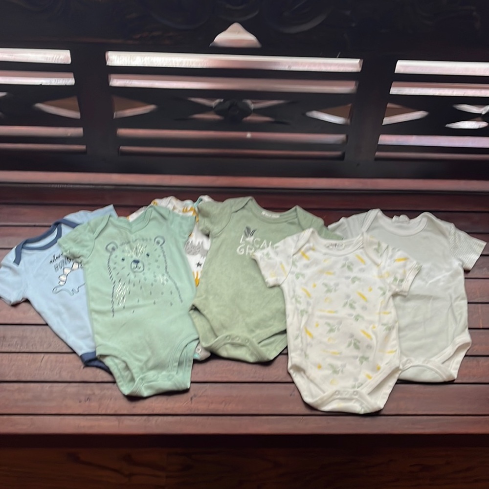 6 onesies, 3-6 months